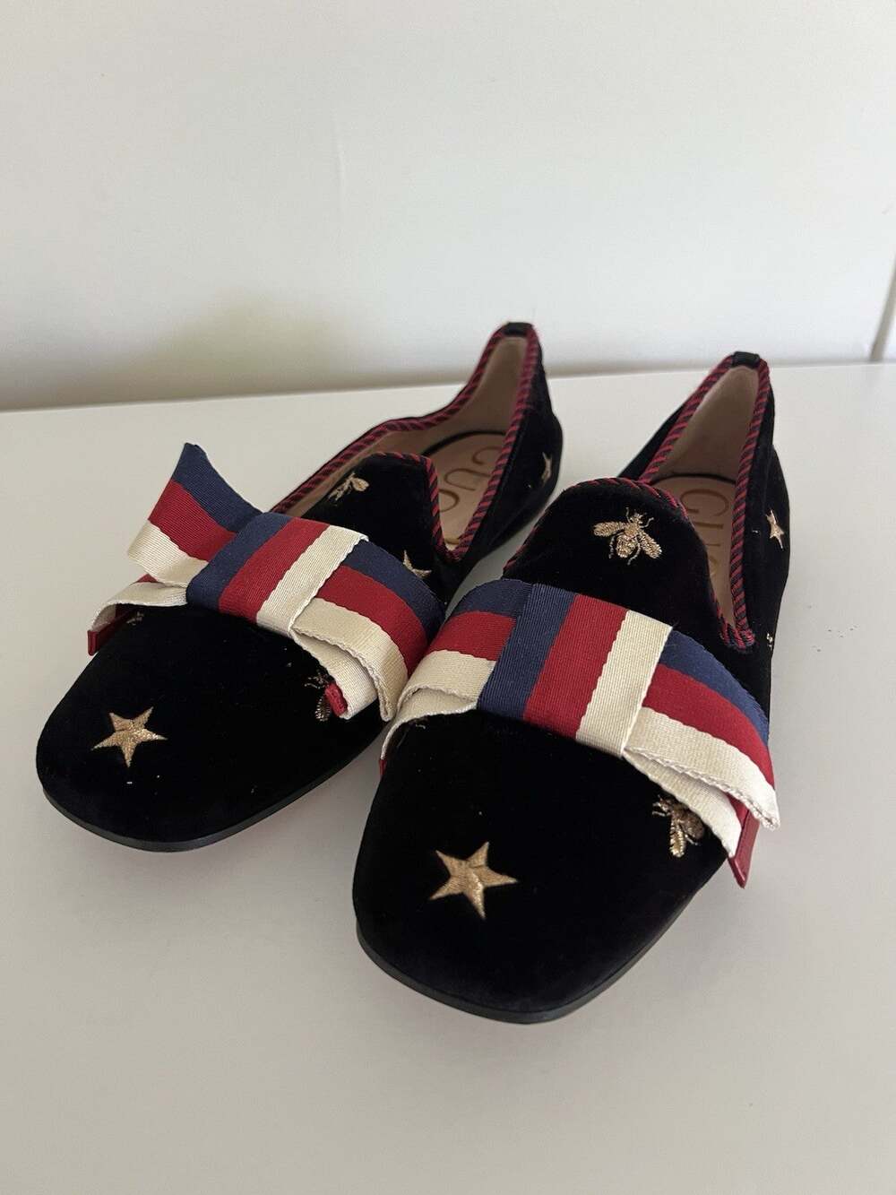 Gucci Black velvet sylvie Stripe bow bee embroidered flat loafers 40